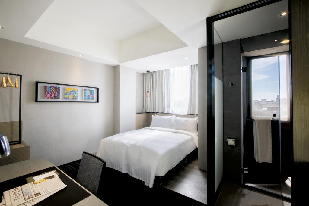 Changyu Hotel Tainan Exteriör bild